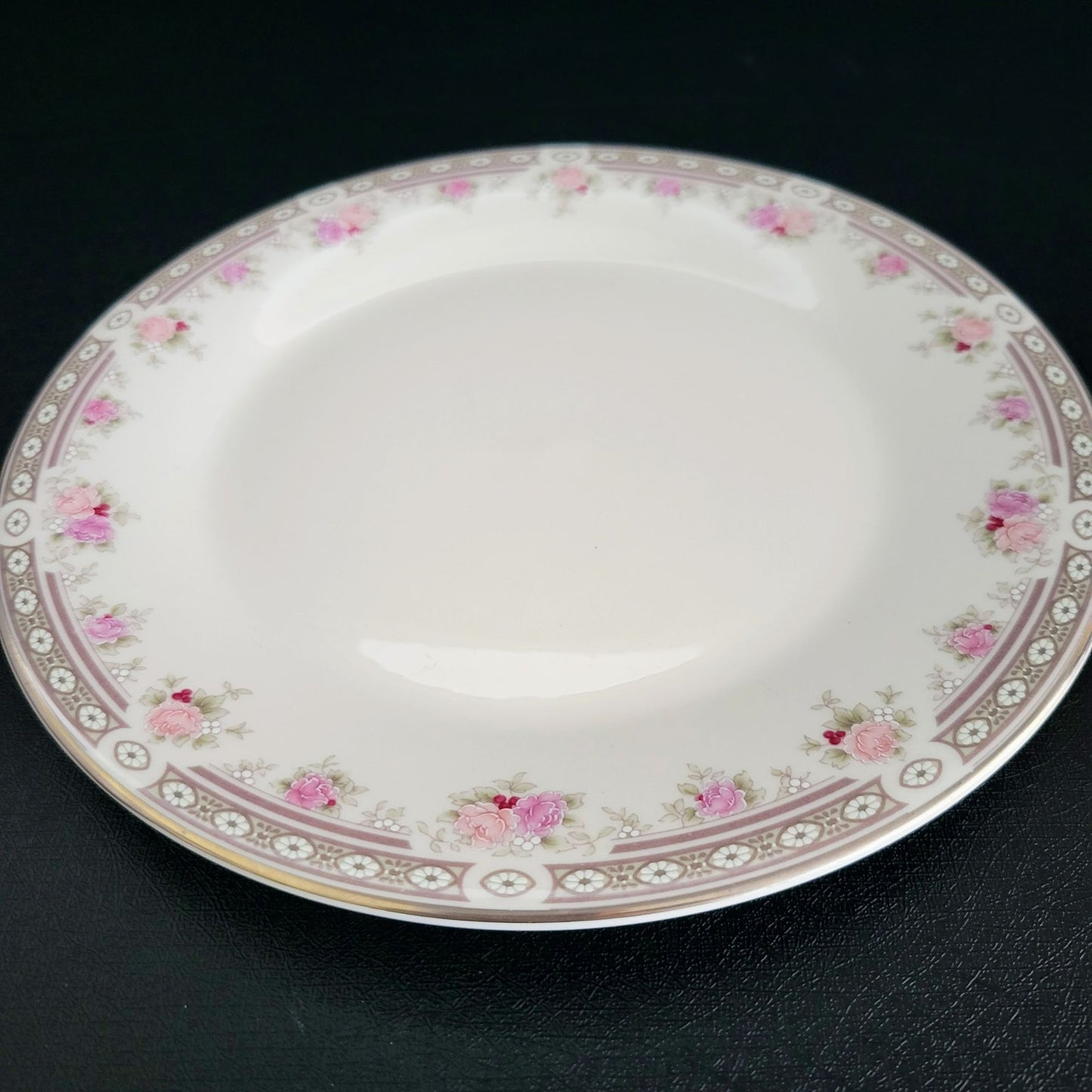 Royal Doulton Elegance Salad Plate, Set of 2, 1980s Vogue Collection