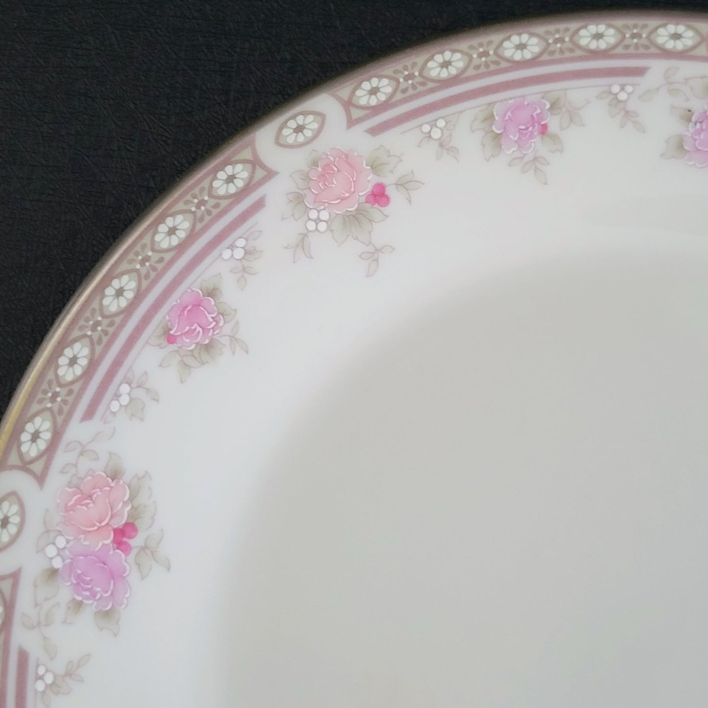 Royal Doulton "Elegance" Bread Plate, Set of 2, Vogue Collection, c.1980s England