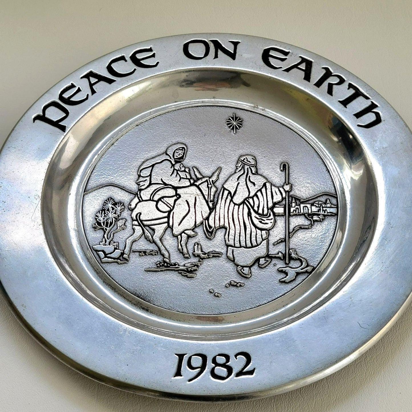 Wilton Peace On Earth 1982 Pewter Annual Plate