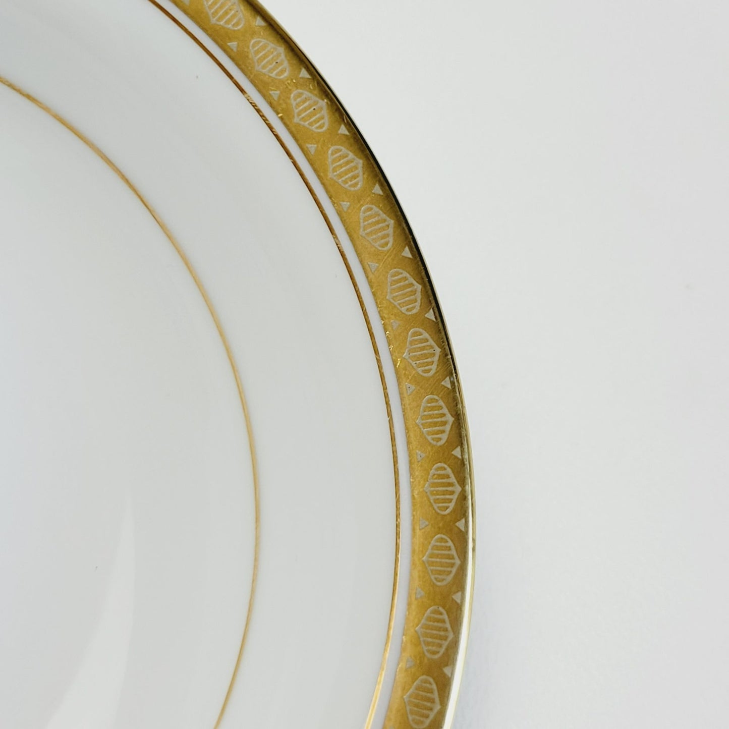 Noritake Richmond Berry Dessert Bowl Set of 2, Gold Etched Trim