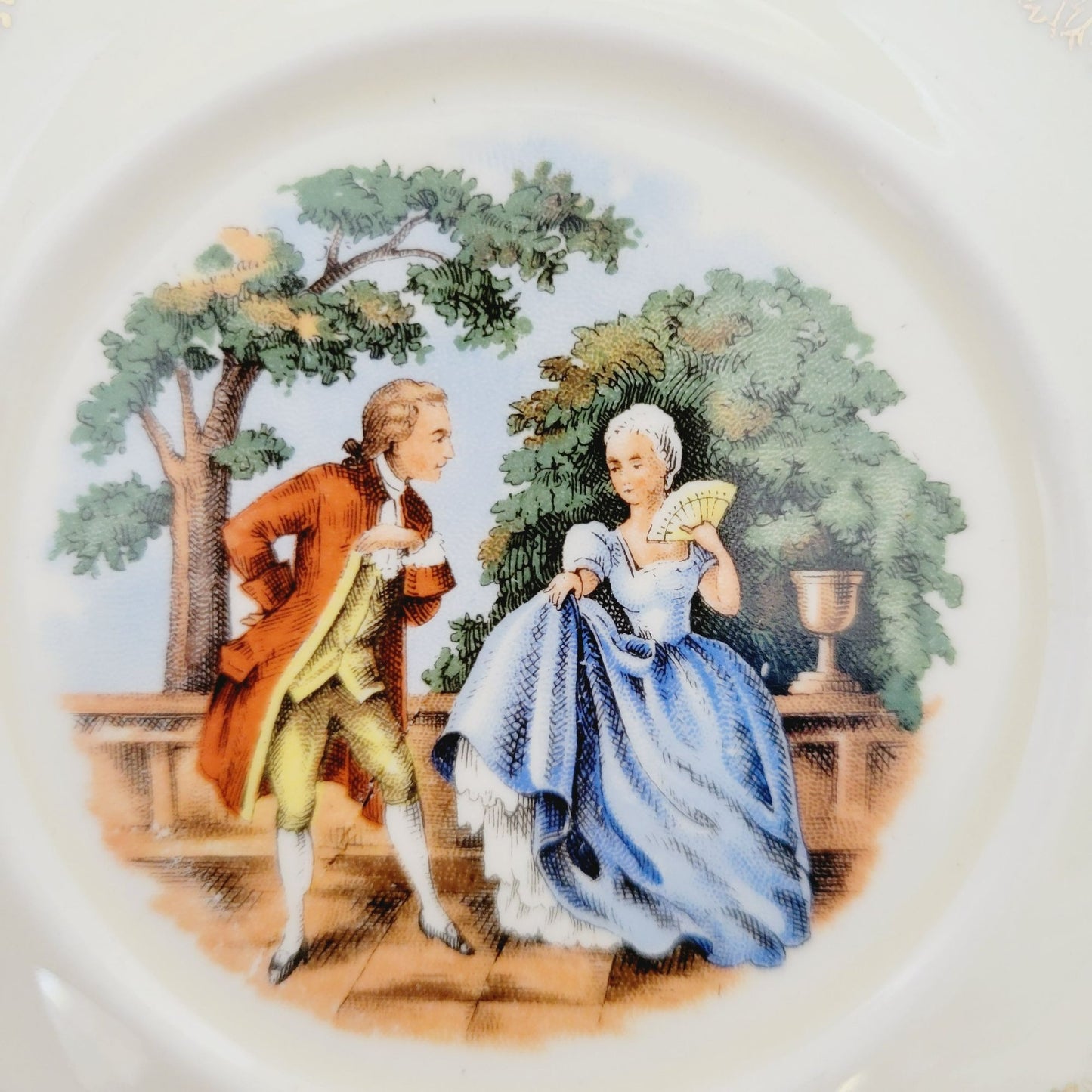 Gold Courting Couple Teacup & Saucer, Rococo Style, by Sabin Crest O Gold with Warranted 22 K Gold Filigree Edge