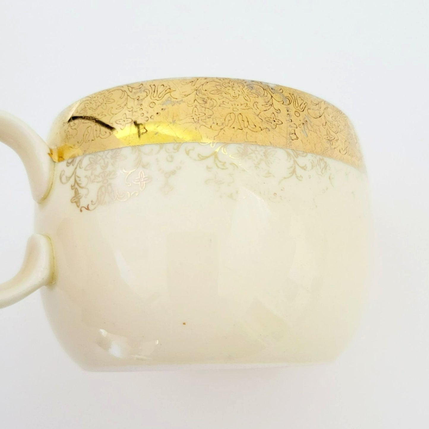 Gold Courting Couple Teacup & Saucer, Rococo Style, by Sabin Crest O Gold with Warranted 22 K Gold Filigree Edge