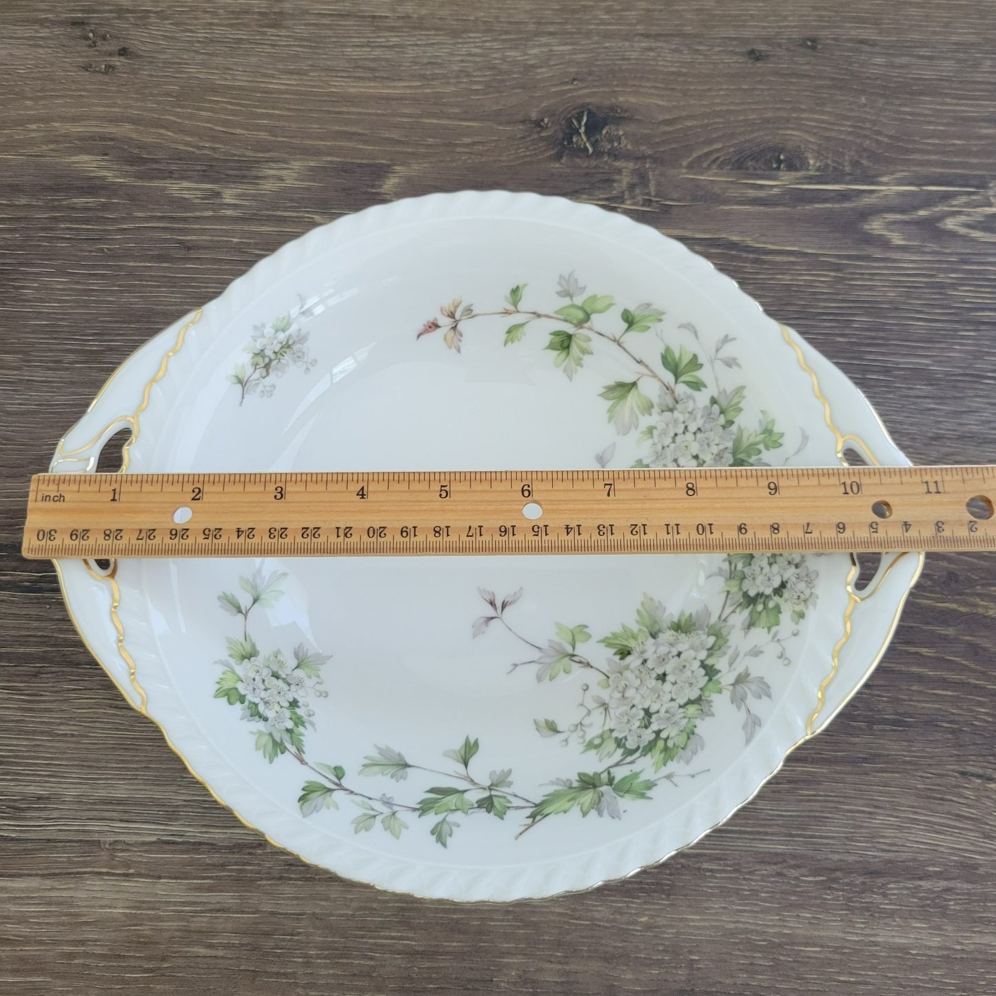 Franconia K&A Krautheim Hawthorn Serving Bowl, Gadroon Border, c.1964-75 Germany