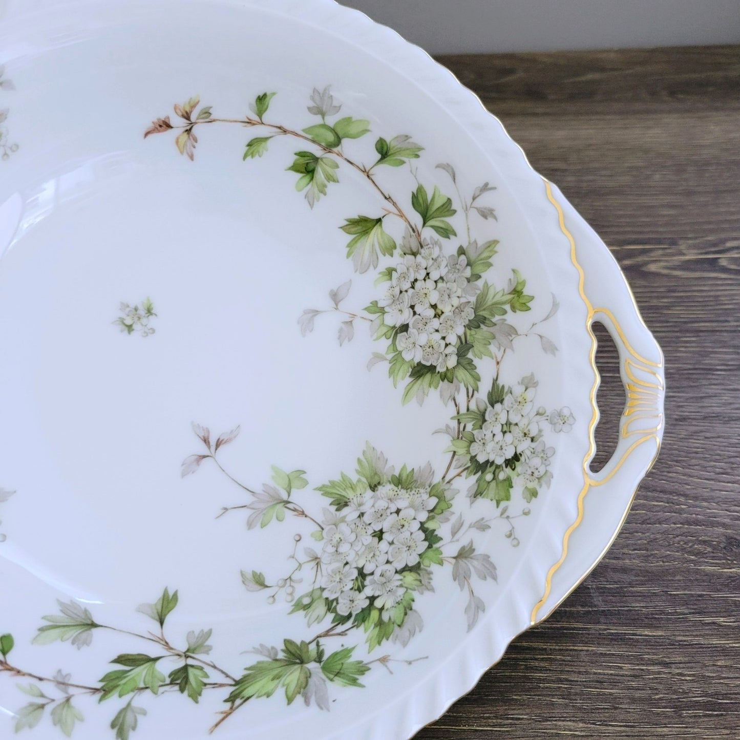 Franconia K&A Krautheim Hawthorn Serving Bowl, Gadroon Border, c.1964-75 Germany