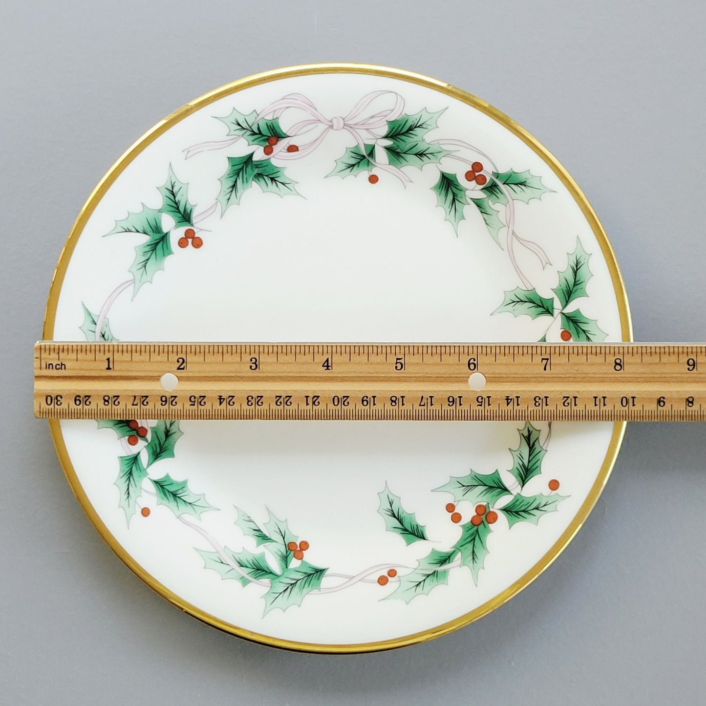 Mikasa Ribbon Holly Salad Plate, Japan Made