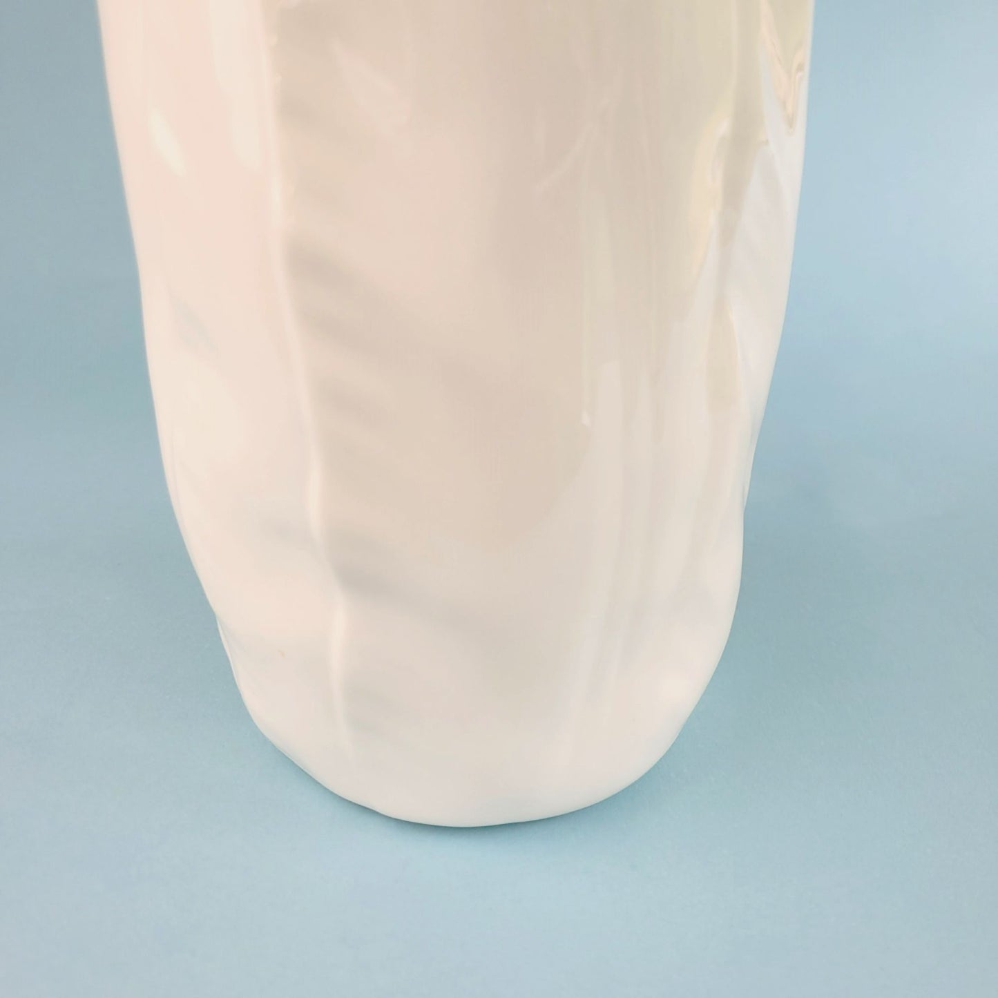 Royal Worcester Fern Leaf Vase, Bone China Made in England, c.1986
