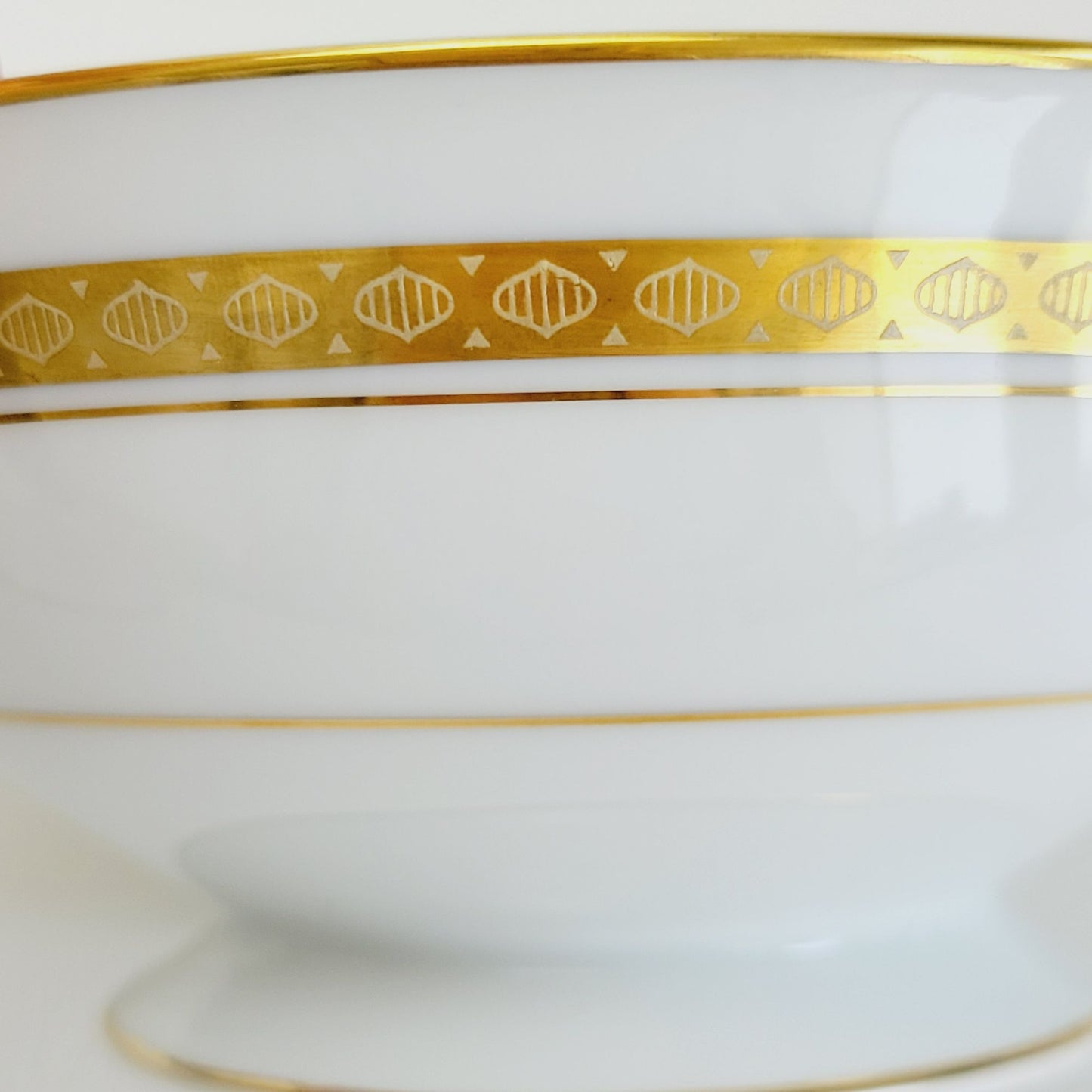 Noritake Richmond Creamer & Sugar Bowl, White Base Gold with Etched Band, Made in Japan