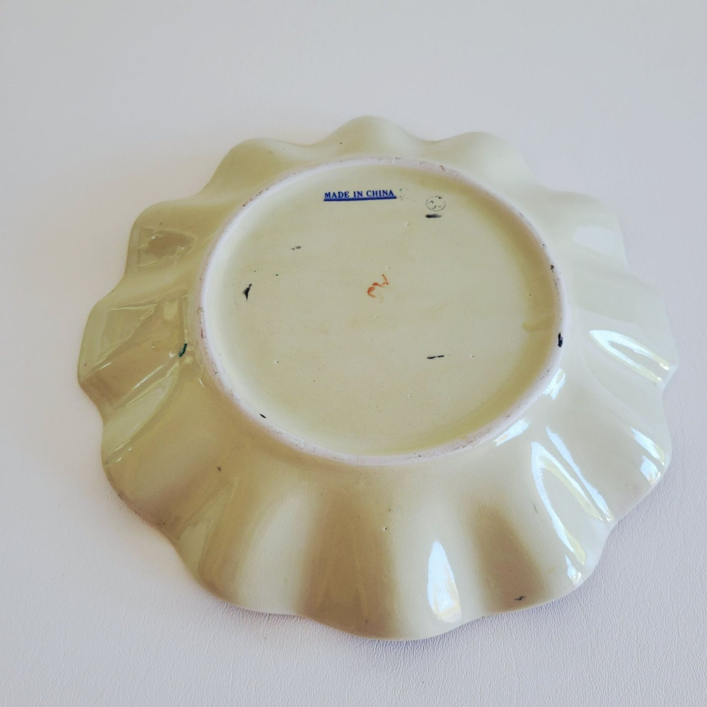 Chinese Cloisonne Ruffle Edge Plate, Embossed Gold Leaf & Fruit