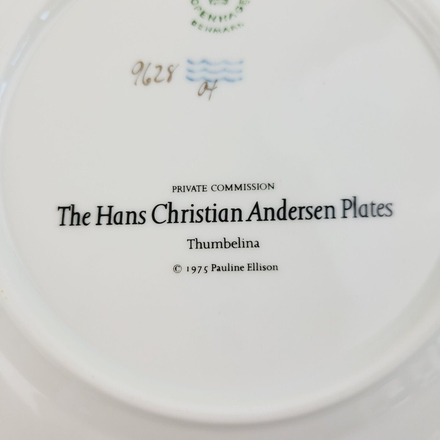 Royal Copenhagen Thumbelina Hans Christian Andersen Fairy Tale Story Plate, Gold Trim with Etched Design, c.1975-76 Denmark
