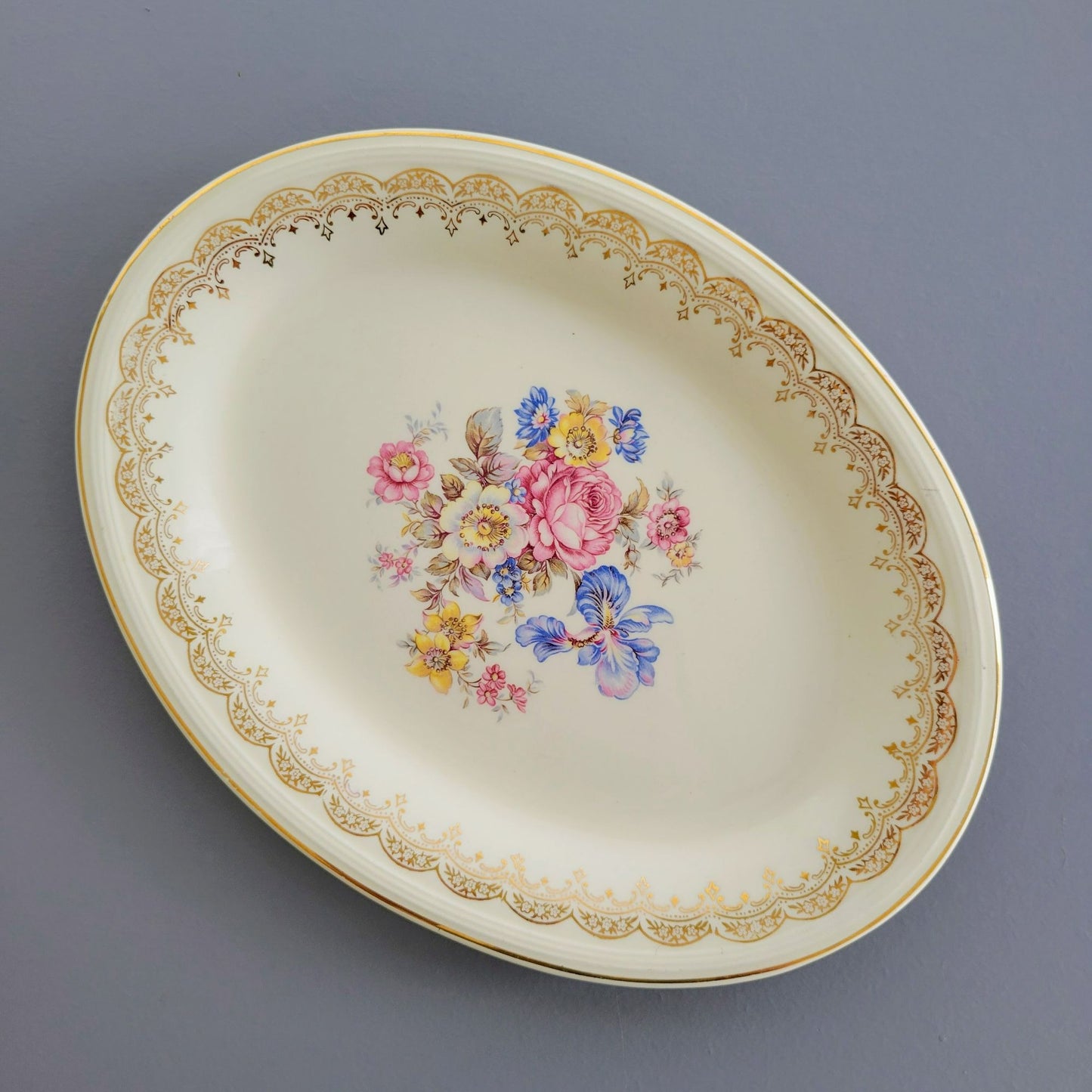 Edwin Knowles Priscilla 11" Oval Serving Platter, c.1940s USA Made