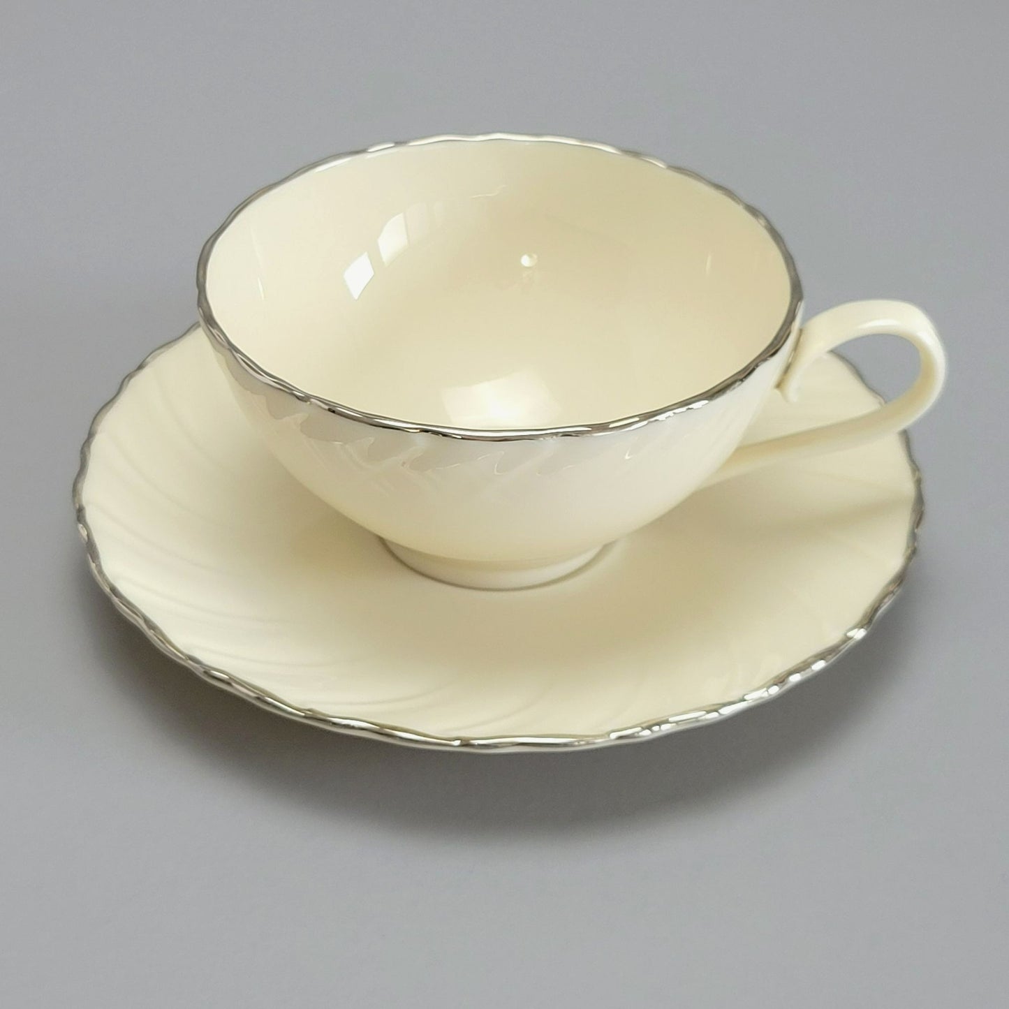 Vintage Lenox Weatherly Teacup & Saucer, Swirled Edge & Platinum Trim, c.1959-86 USA