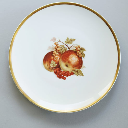 PM Jaeger & Co. Harvest Dinner Plate, Red Apple & Berry, c.1950-60 Bavaria Germany