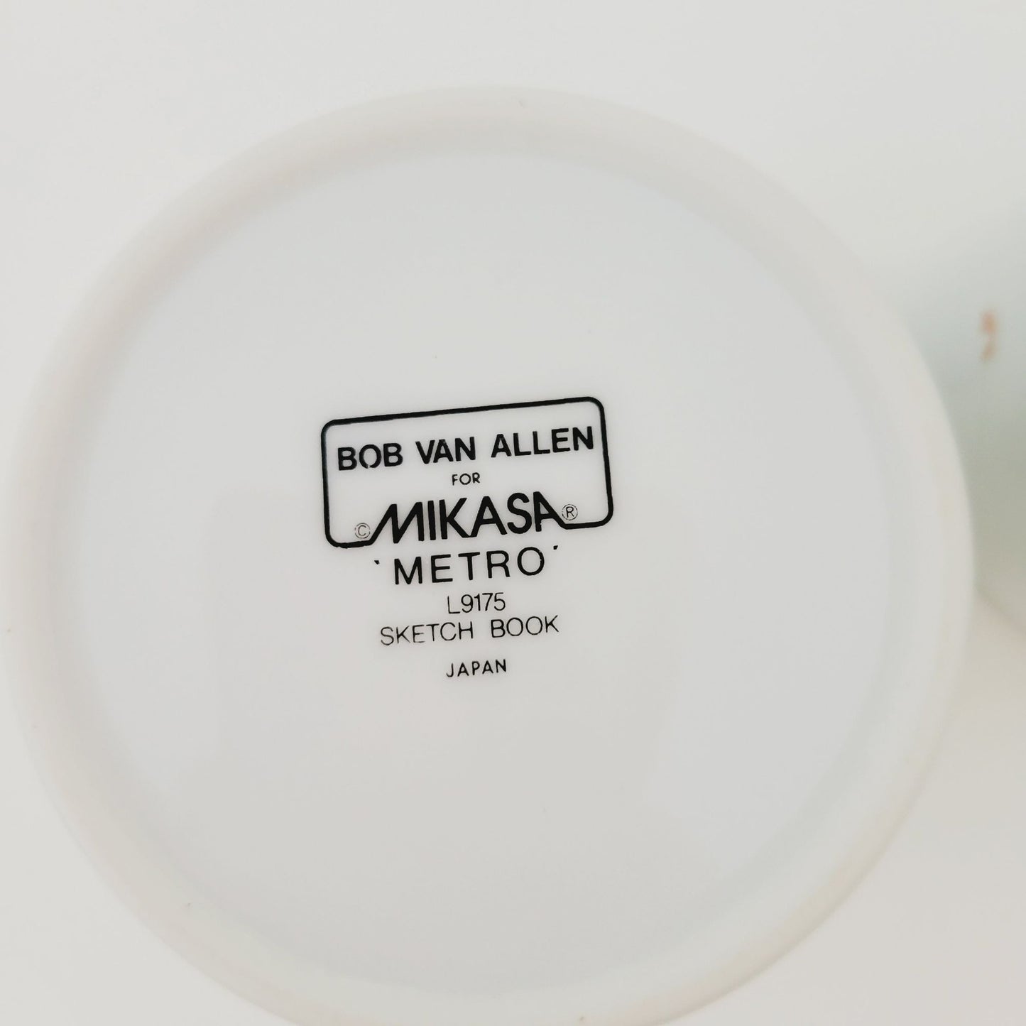 Mikasa Metro Sketch Book Creamer & Sugar Bowl, Long Stem Wild Flowers, c.1980s Japan