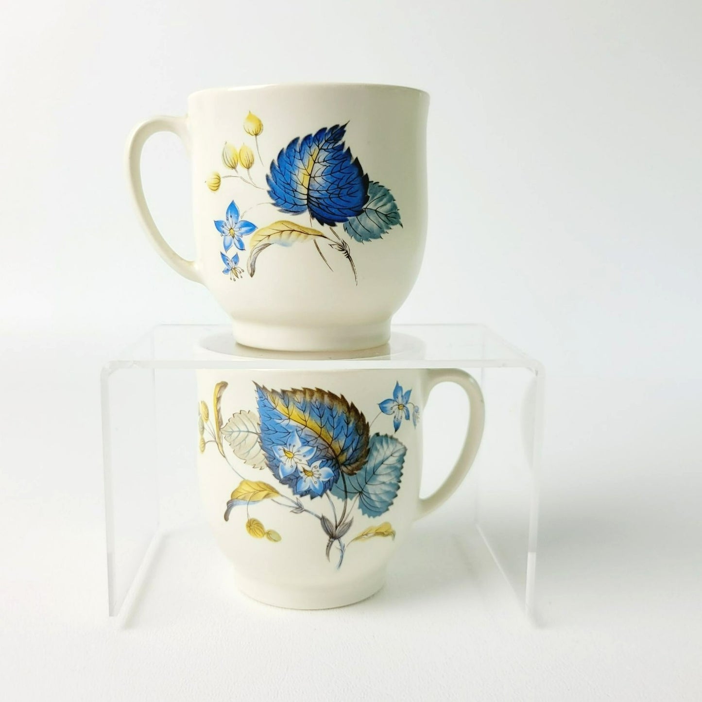SylvaC Lime Grove Tea Cup & Saucer, 4 Sets, Beige with Blue Leaf & Floral, c.1960s England