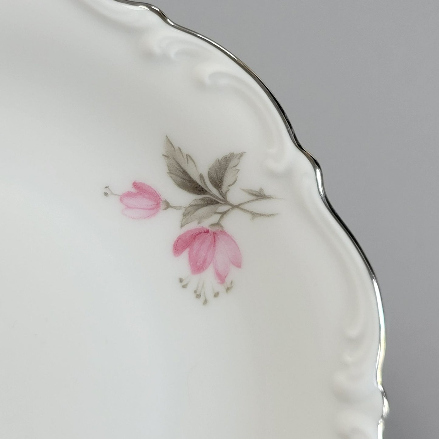 Tirschenreuth Picardy Bread Plate Set of 2, Platinum Trim, c.1969 Bavaria Germany