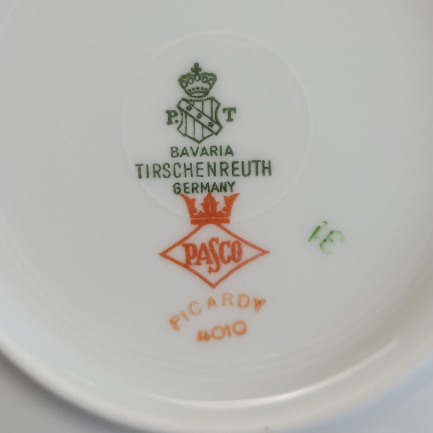 Tirschenreuth Picardy Bread Plate Set of 2, Platinum Trim, c.1969 Bavaria Germany