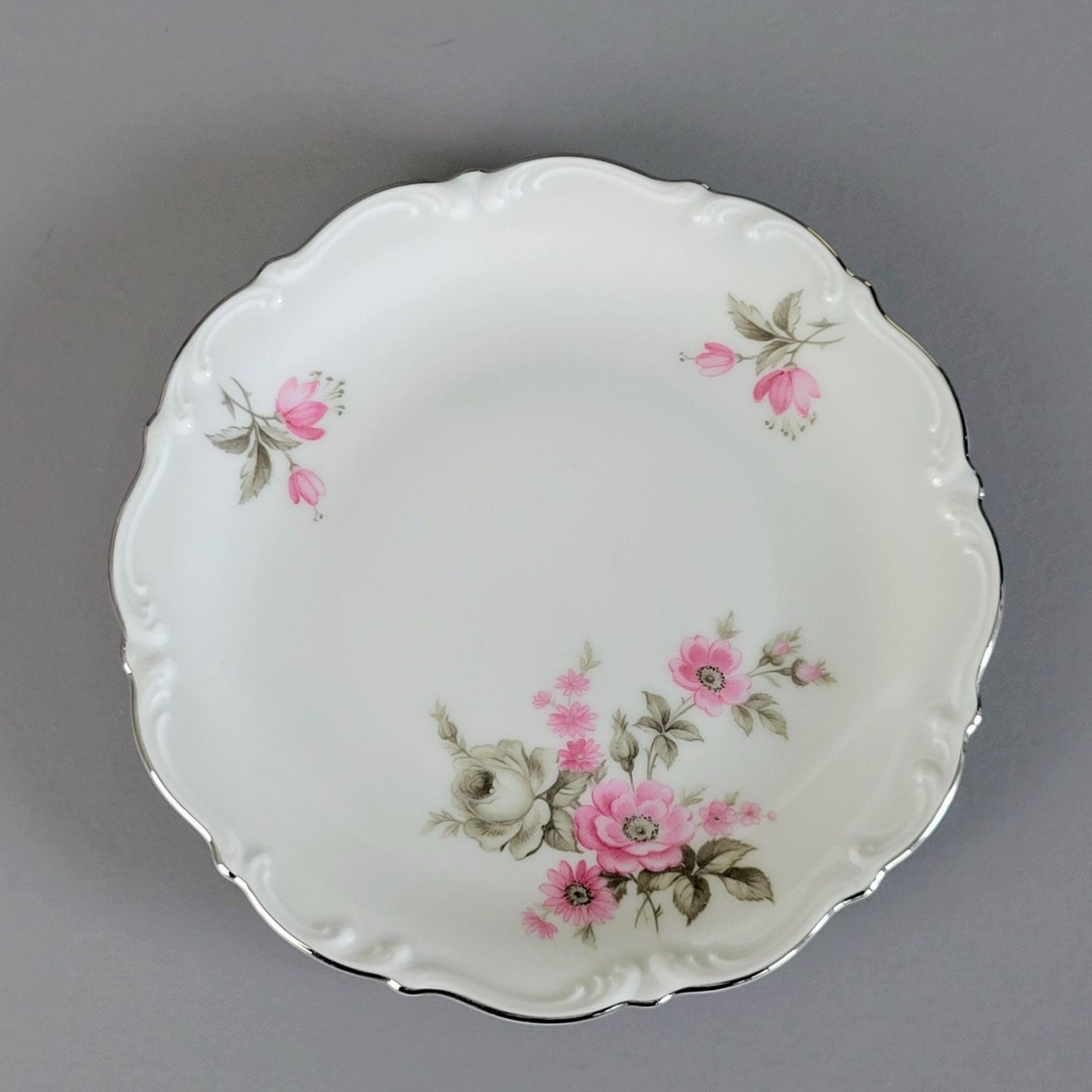 Tirschenreuth Picardy Bread Plate Set of 2, Platinum Trim, c.1969 Bavaria Germany