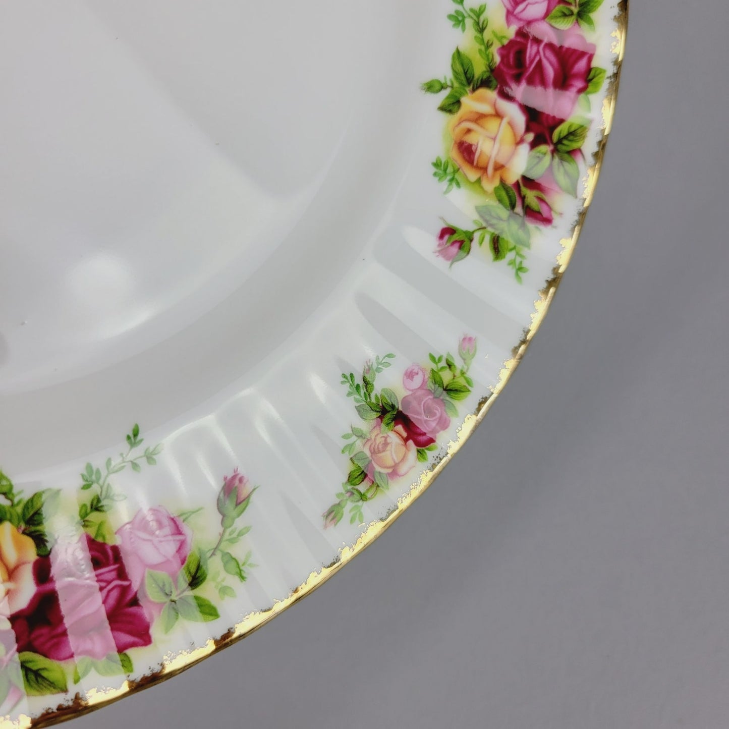 Royal Albert Old Country Roses Dinner Plate, Made in England