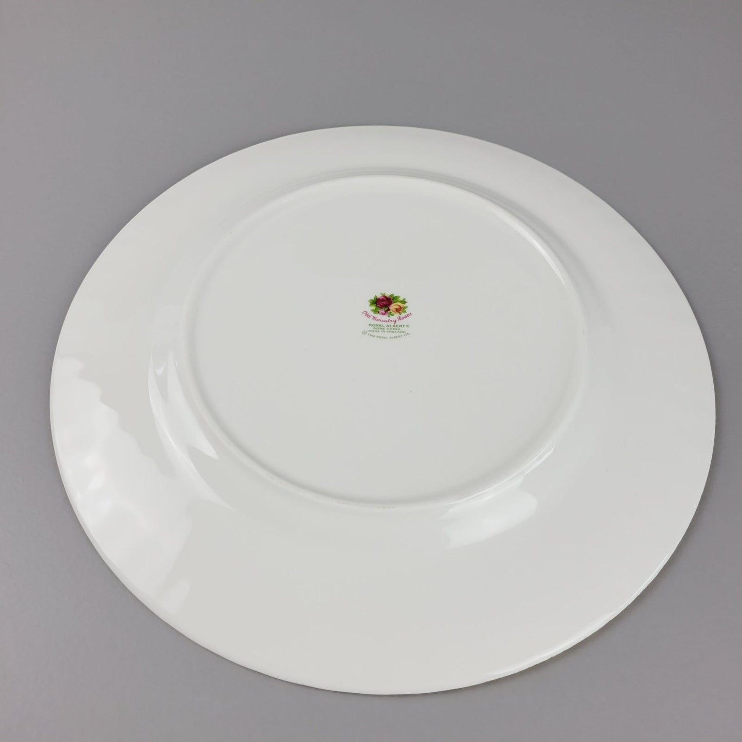Royal Albert Old Country Roses Dinner Plate, Made in England