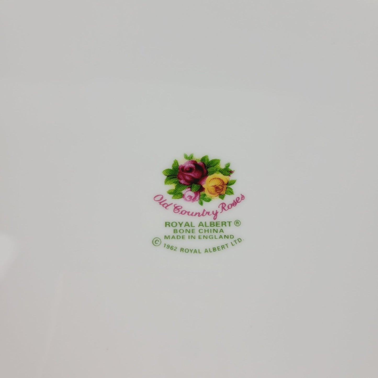 Royal Albert Old Country Roses FLAT EDGE Dinner Plate, Made in England
