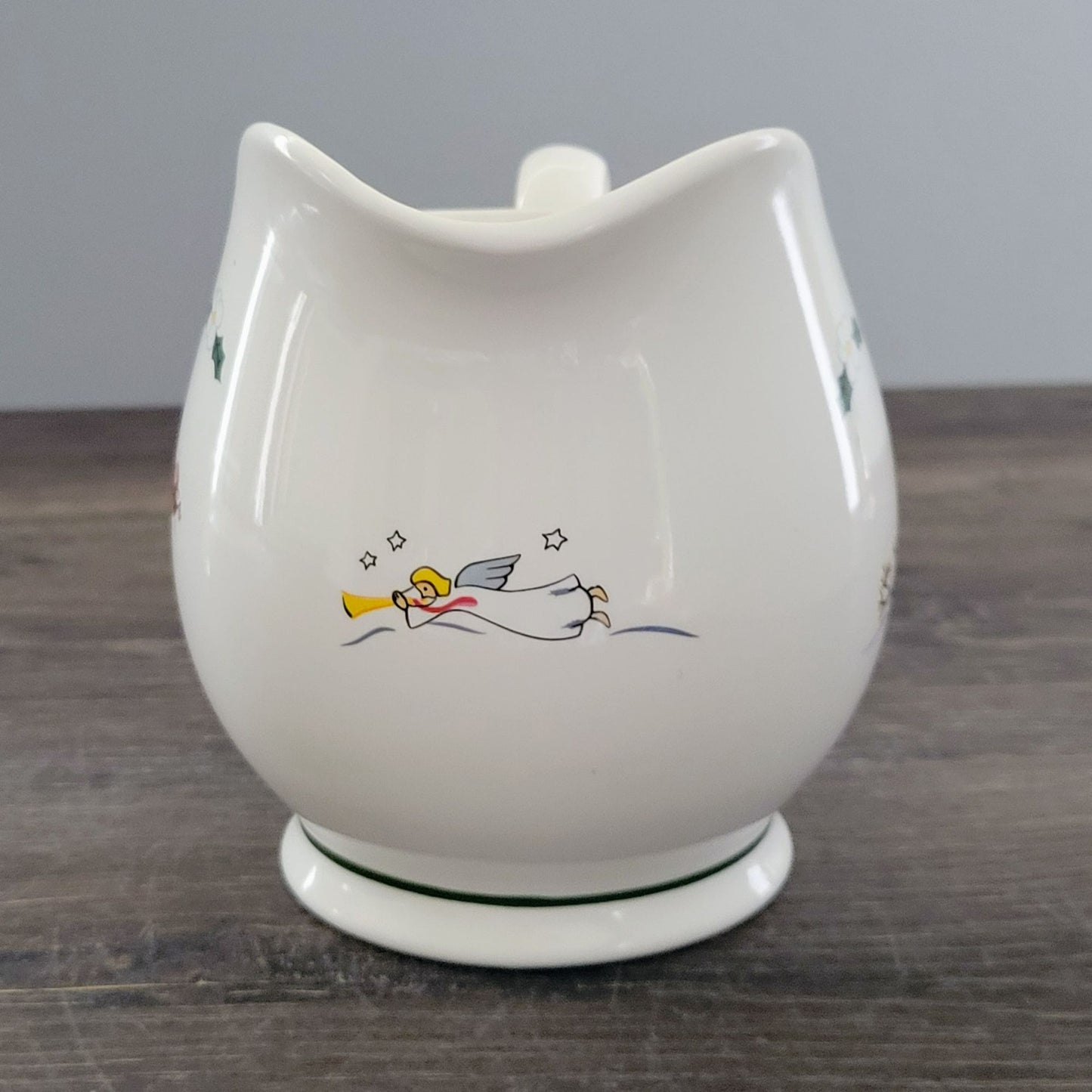 Pfaltzgraff Snow Village Gravy Boat Pitcher, USA c.1990s