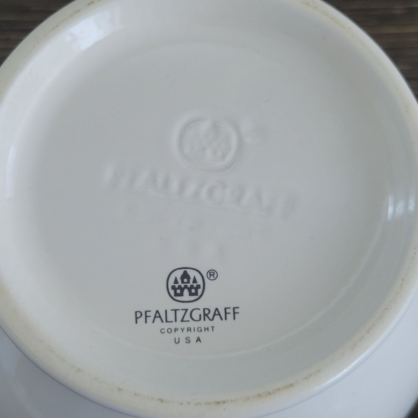 Pfaltzgraff Snow Village Gravy Boat Pitcher, USA c.1990s
