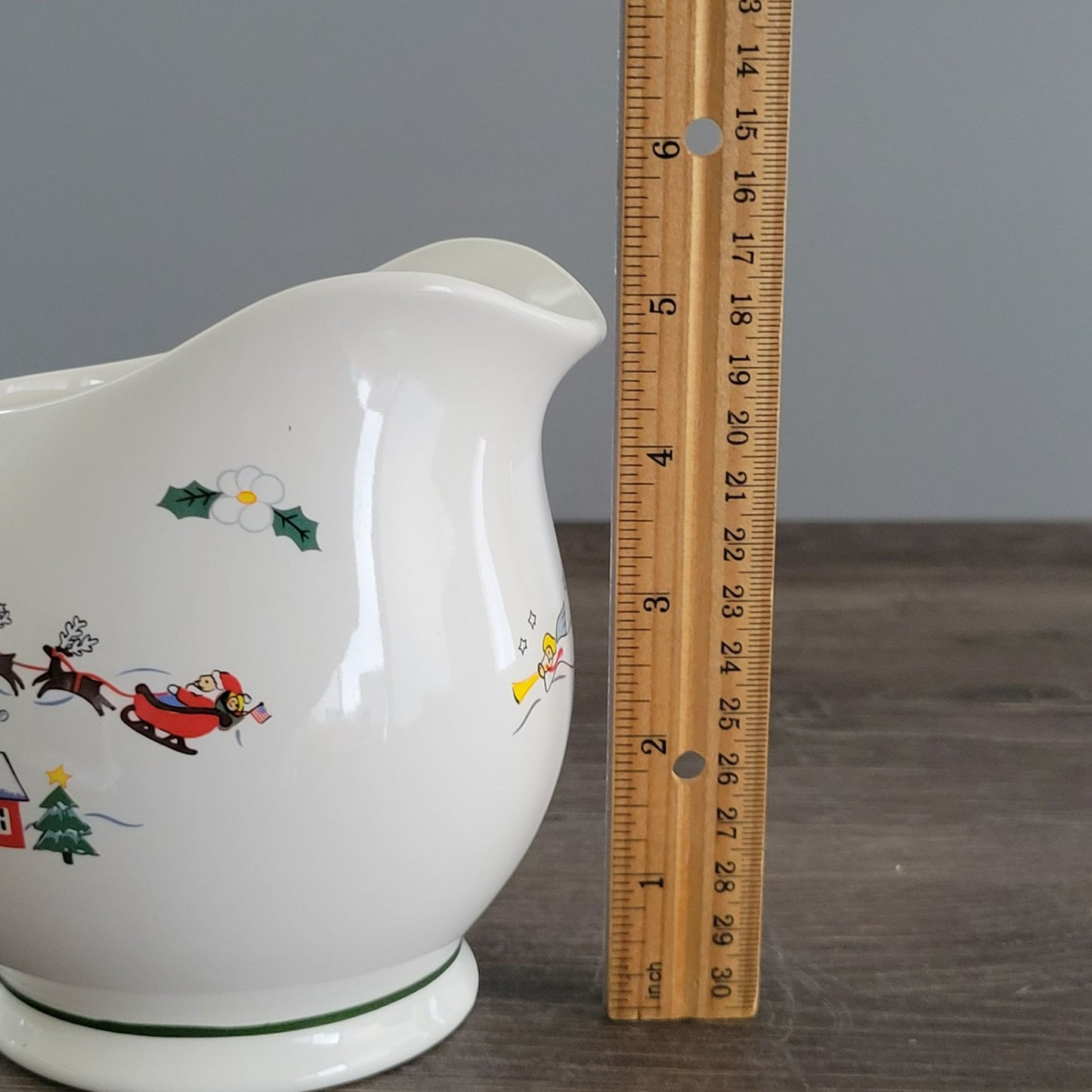 Pfaltzgraff Snow Village Gravy Boat Pitcher, USA c.1990s