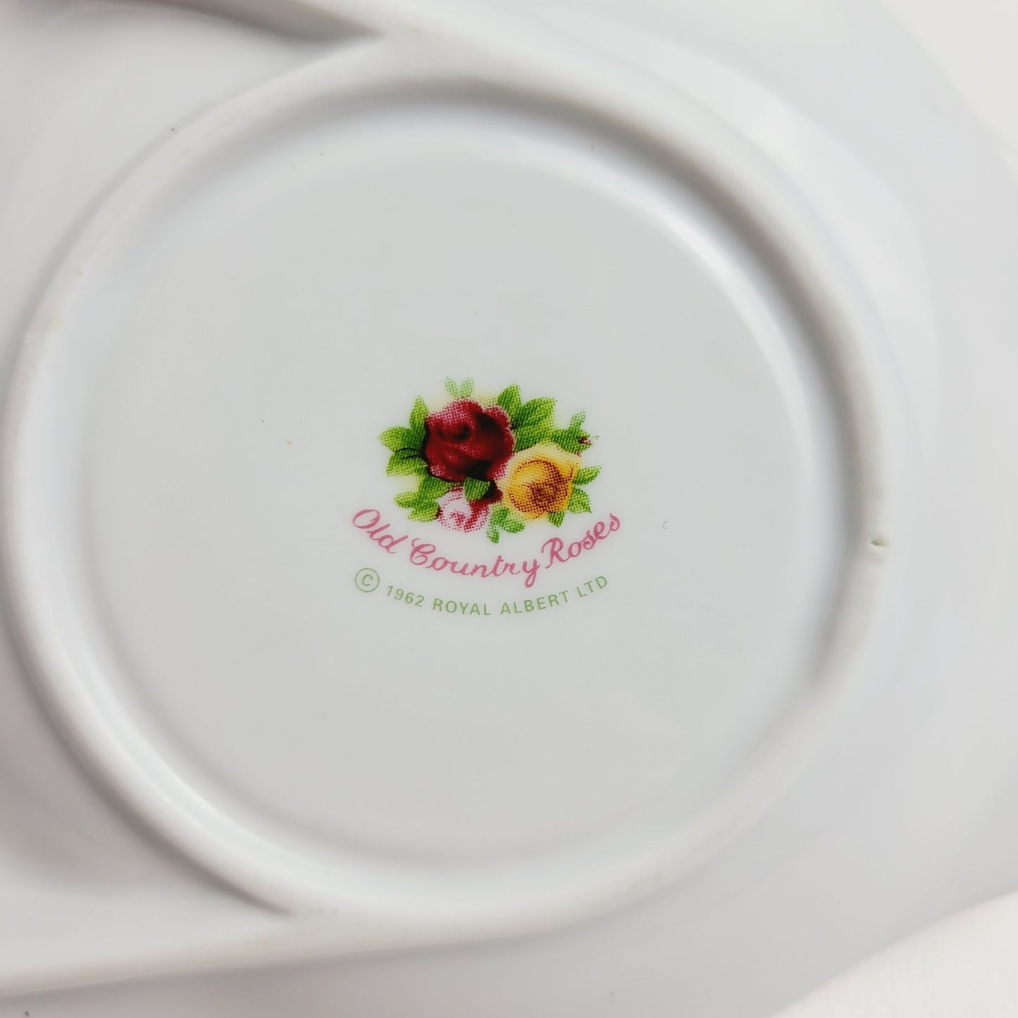 Royal Albert Dessert Snack Tray & Teacup Set, Old Country Roses Montrose