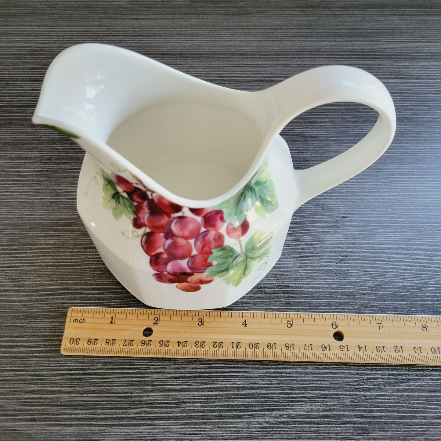 Royal Doulton Vintage Grape Gravy Pitcher & Underplate, c1990s England