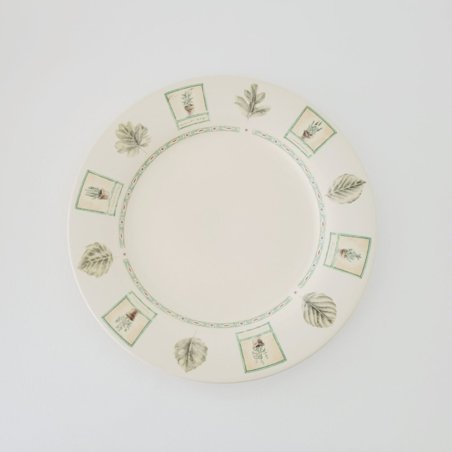 Pfaltzgraff Naturewood Dinner Plate