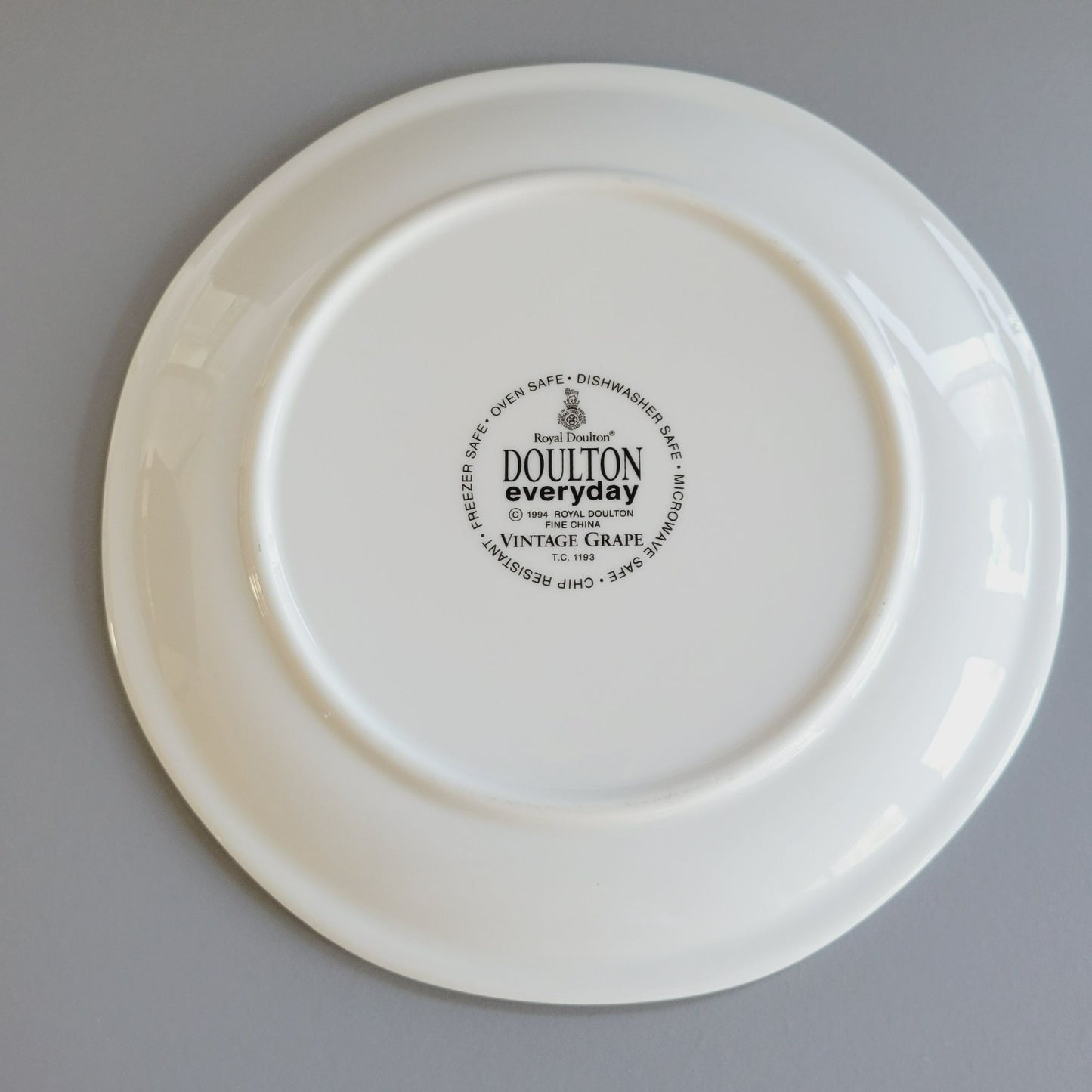 Royal Doulton Vintage Grape Salad Plate c.1990s England