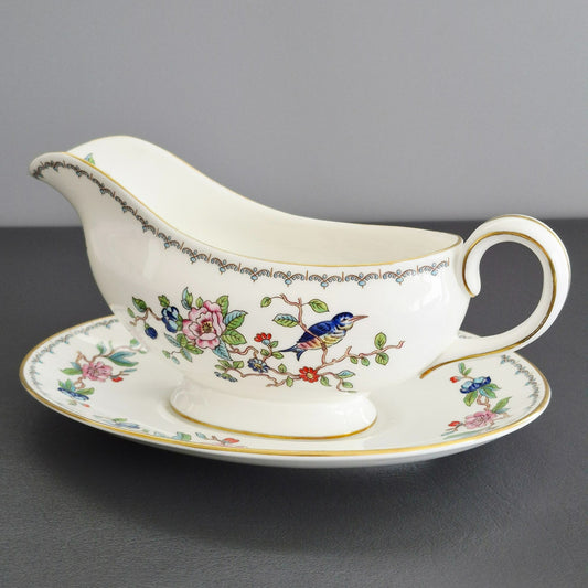 Aynsley "Pembroke" Gravy Boat & Underplate, c.1968-2015 England