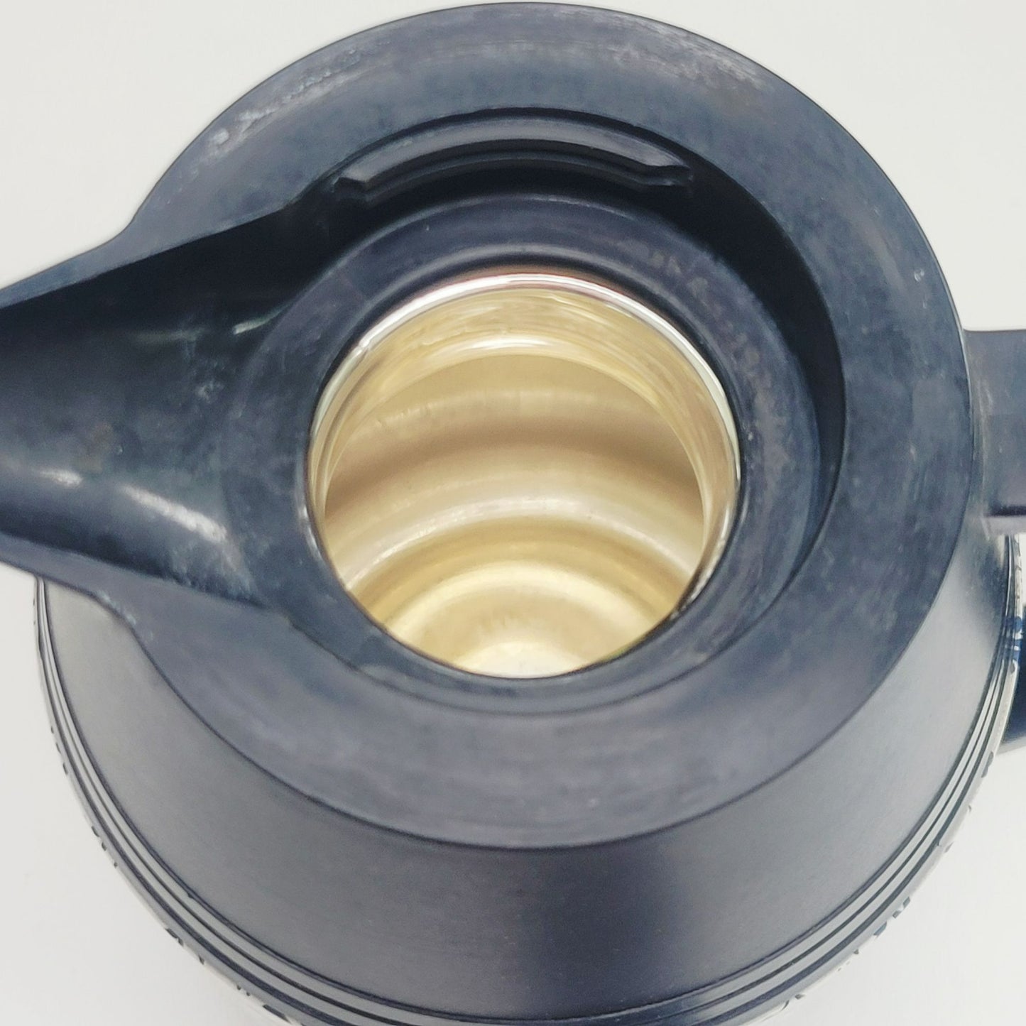 Japan Peacock 1 Liter Carafe