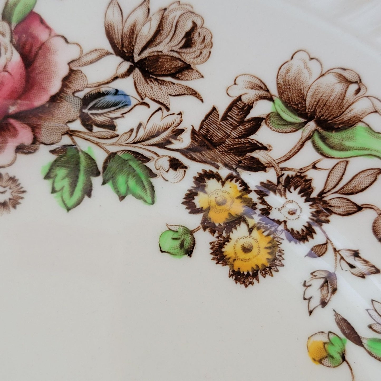 Johnson Brothers WindsorWare Dinner Plate, Margaret Rose Brown, c.1939-65 England