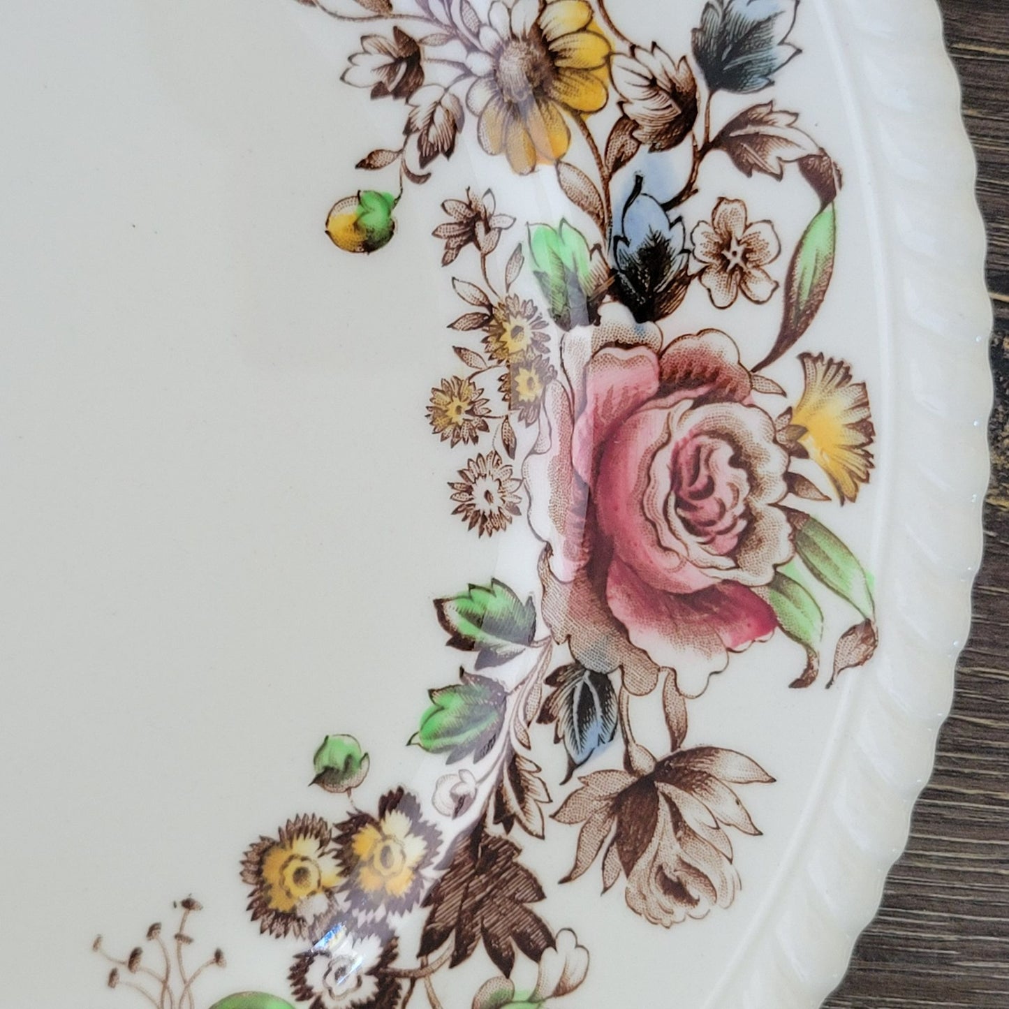 Johnson Brothers WindsorWare Dinner Plate, Margaret Rose Brown, c.1939-65 England