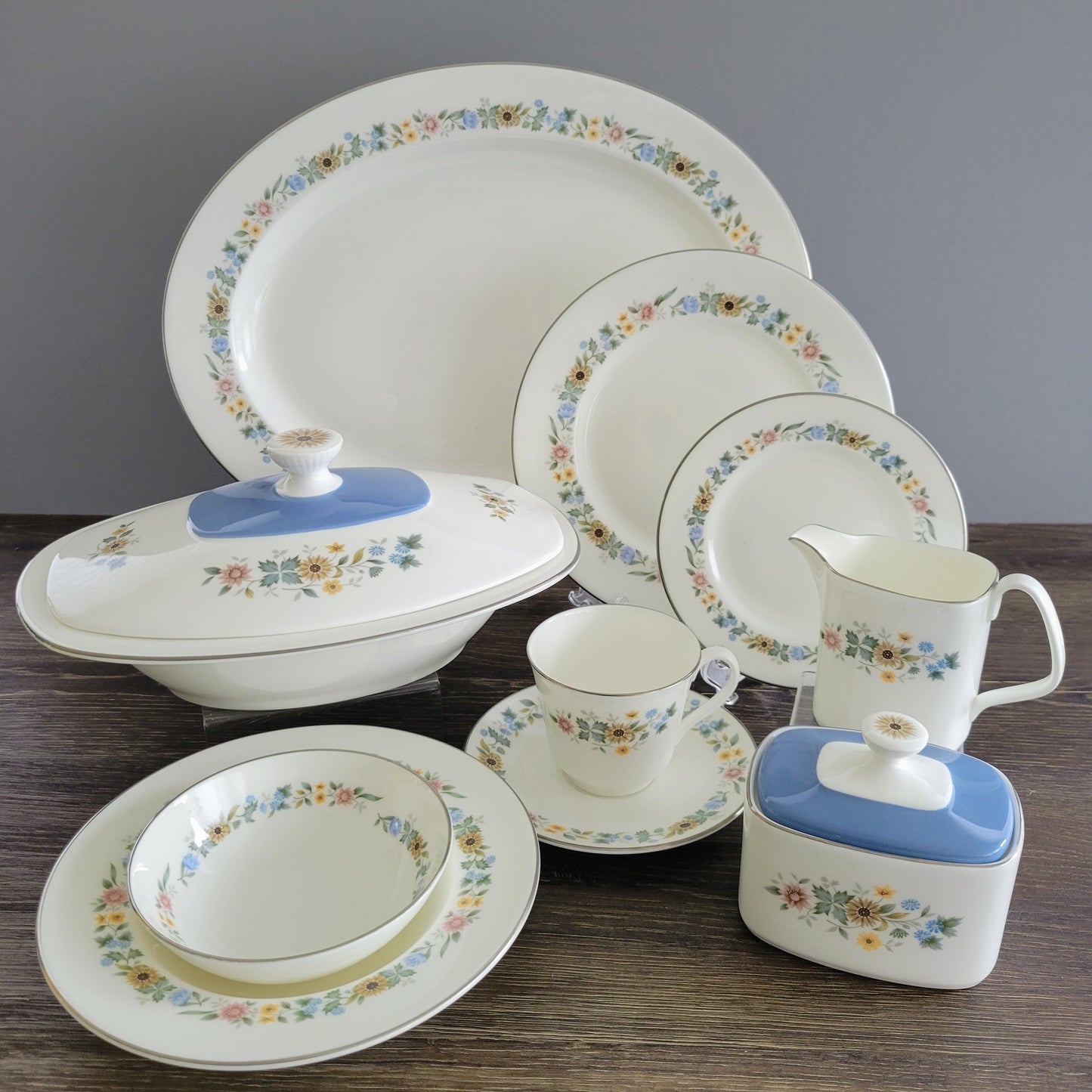 Royal Doulton Pastorale  Luncheon Plate, c.1970-90 England