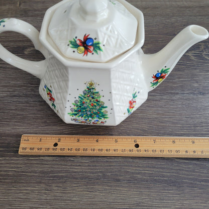 Sadler Christmas Eve Teapot, Made In England