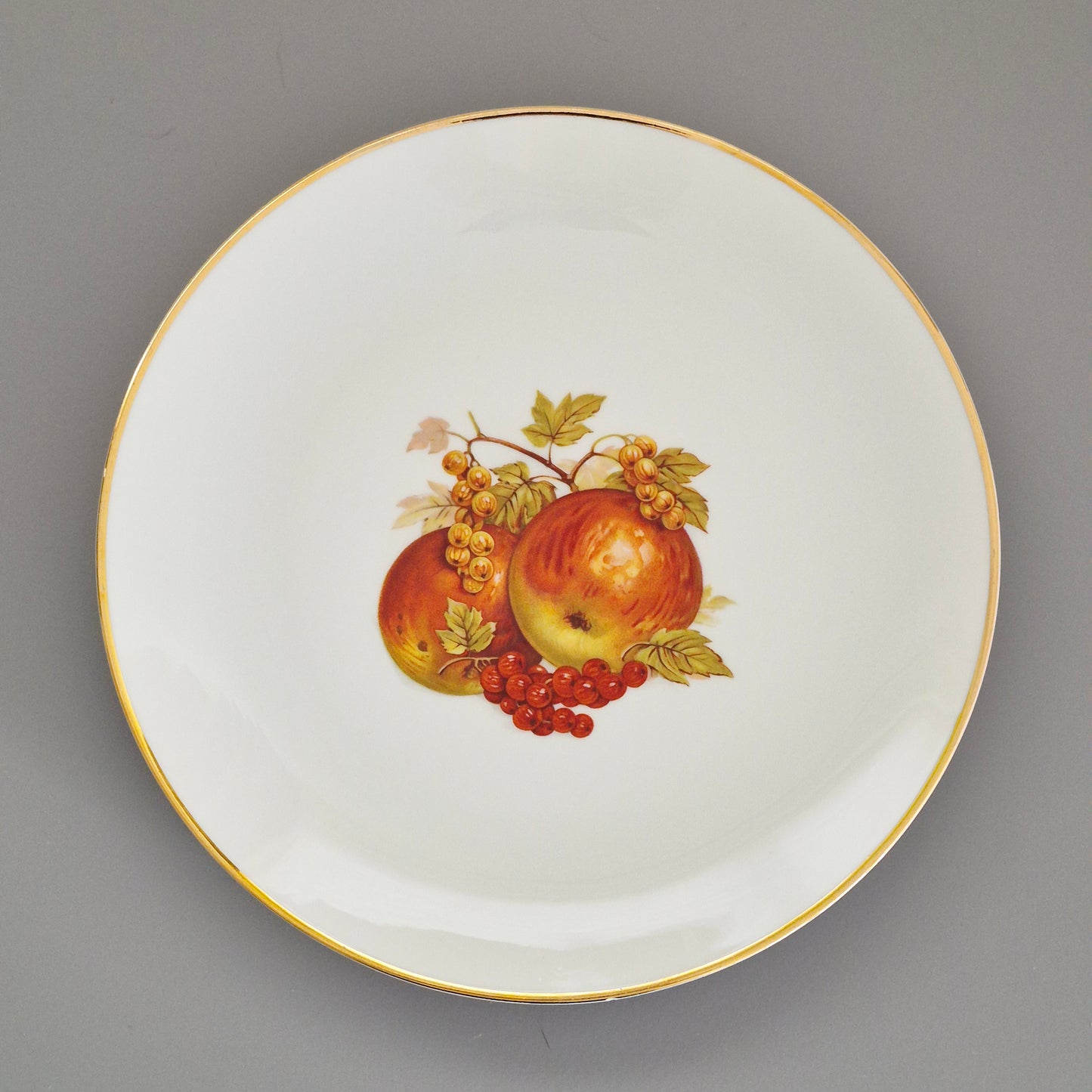 Bareuther Apple & Berry Dinner Plates, c.1970-90s Germany
