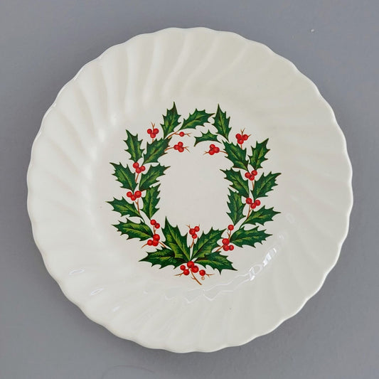 Scio Holly Berry Bread Plate, Set of 4