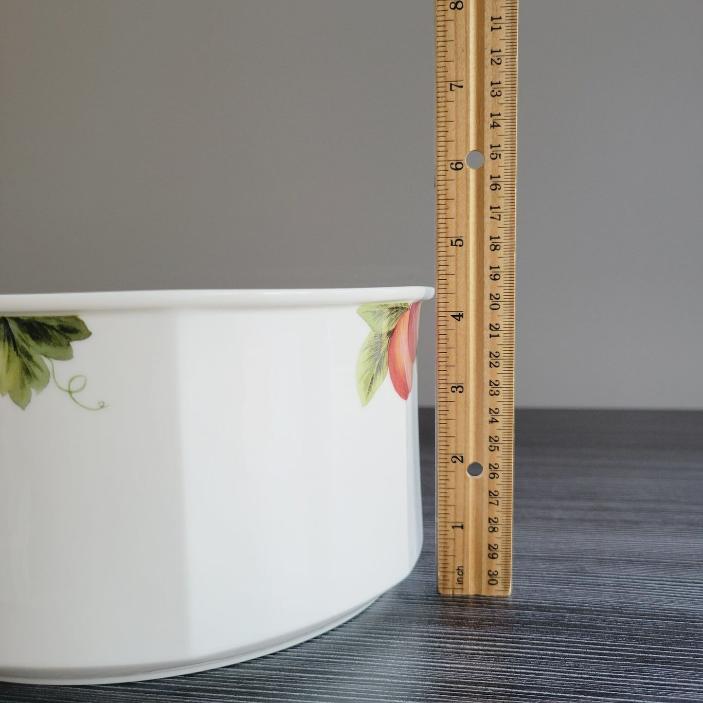 Royal Doulton Vintage Grape 9" Salad Serving Bowl c.1990s England Fruit Fall Dinnerware