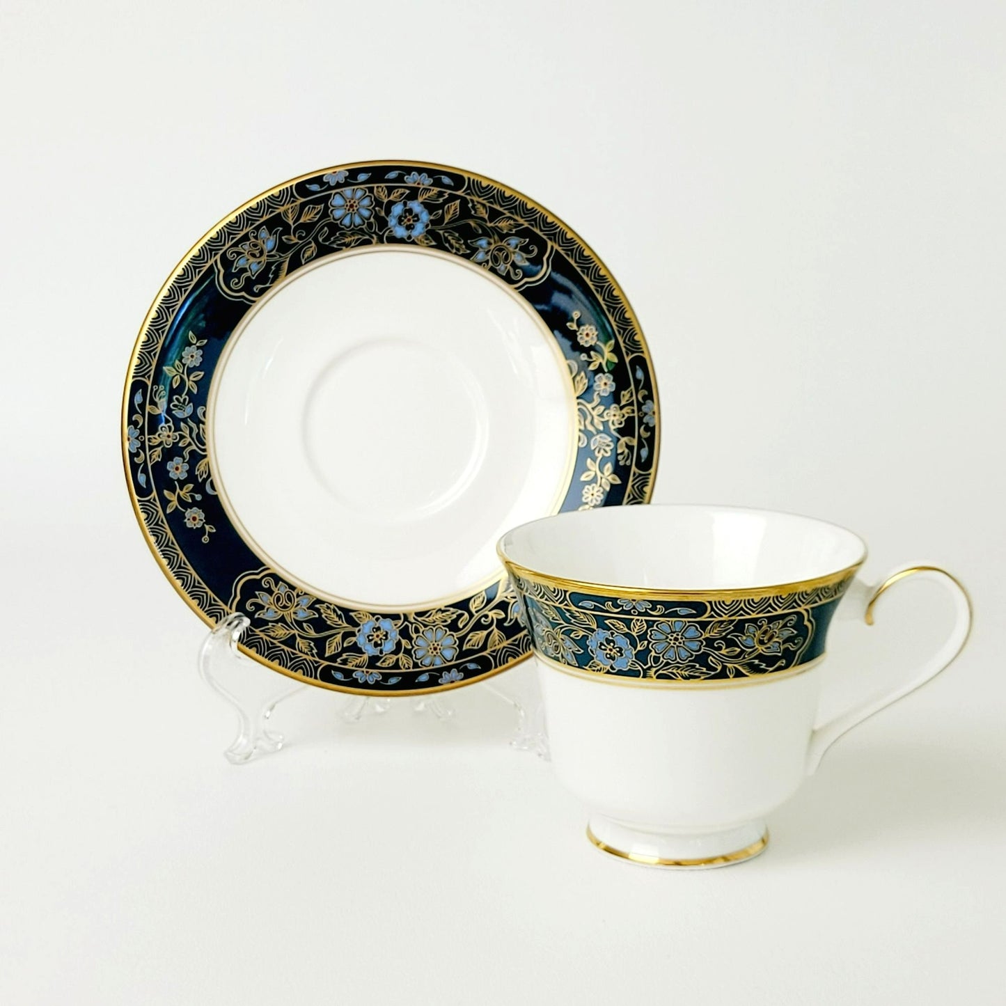 Royal Doulton Carlyle Teacup & Saucer, Dark Teal Band, Blue Flowers, Gold Leaves on Trim, Made in England