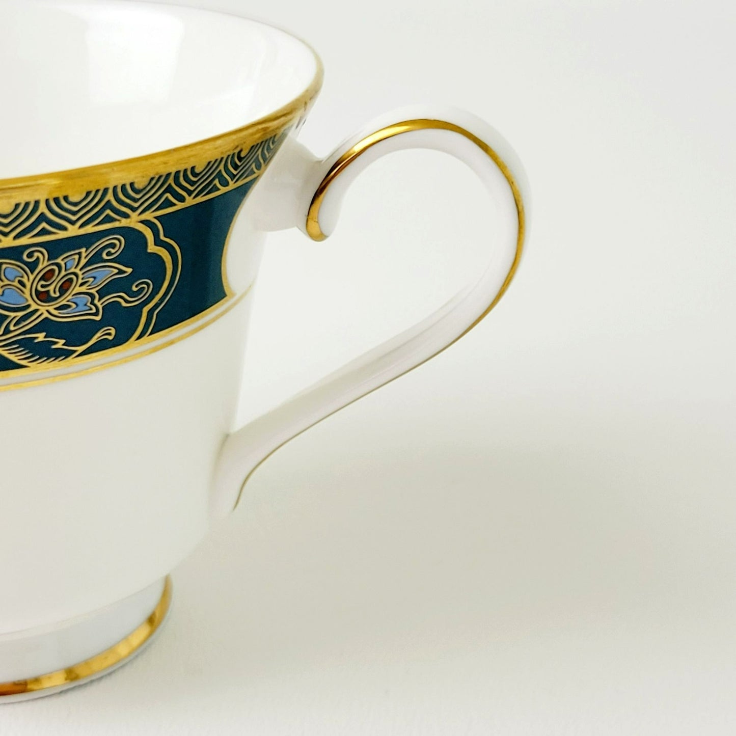 Royal Doulton Carlyle Teacup & Saucer, Dark Teal Band, Blue Flowers, Gold Leaves on Trim, Made in England