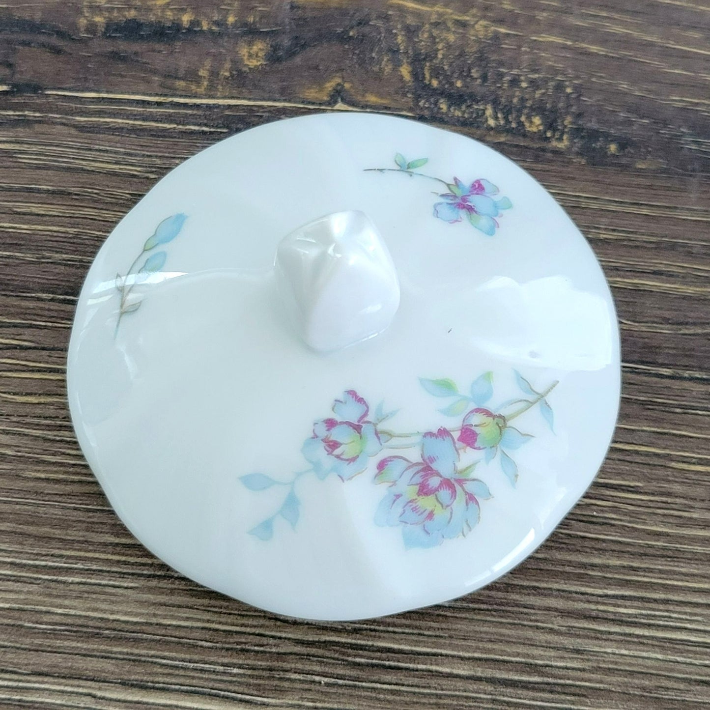 Bernardaud Limoges Gabrielle Sugar Bowl & Lid, Made in France