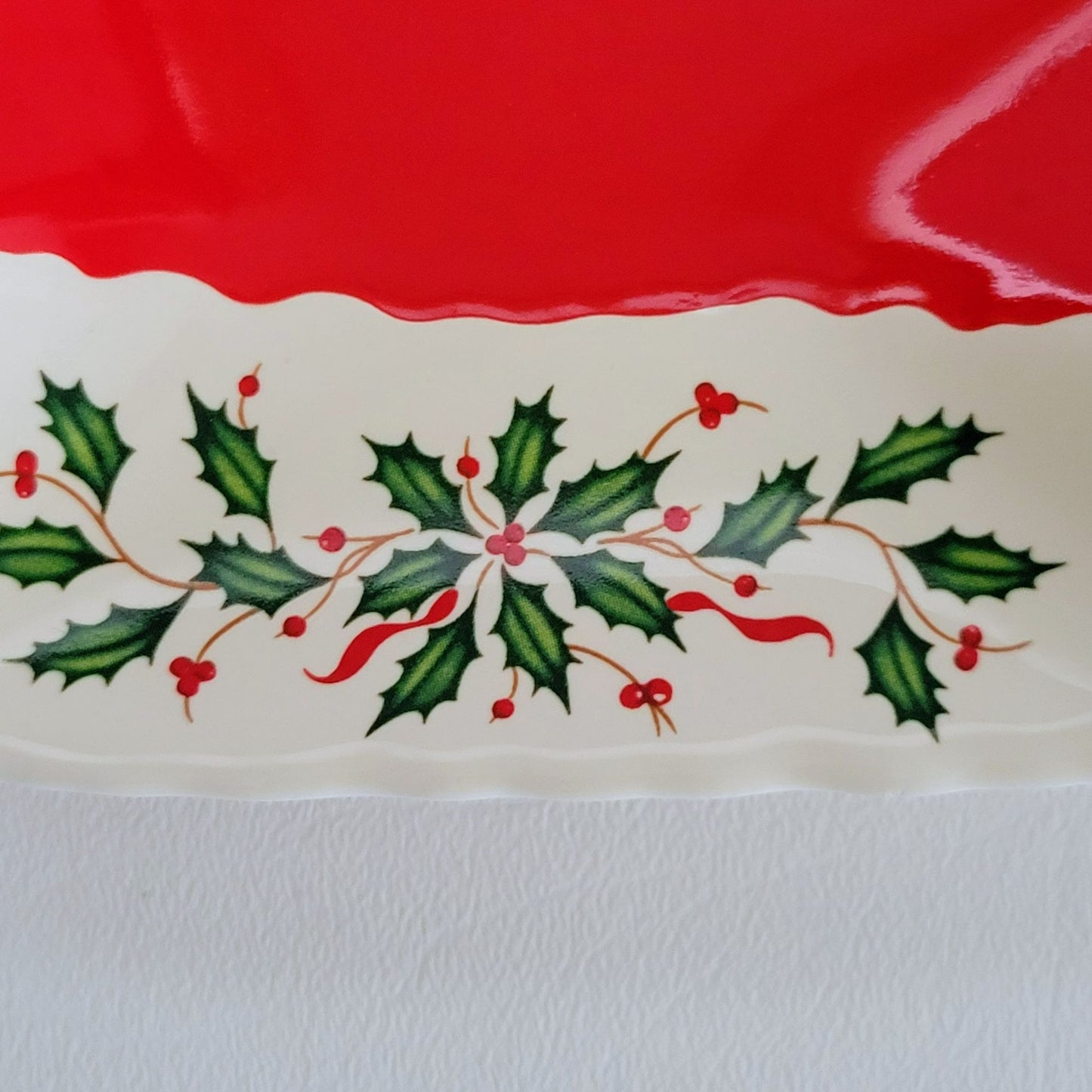 Lenox Holiday Mitten Party Plates Set Of 2 Red & Green, Christmas Candy Dishes