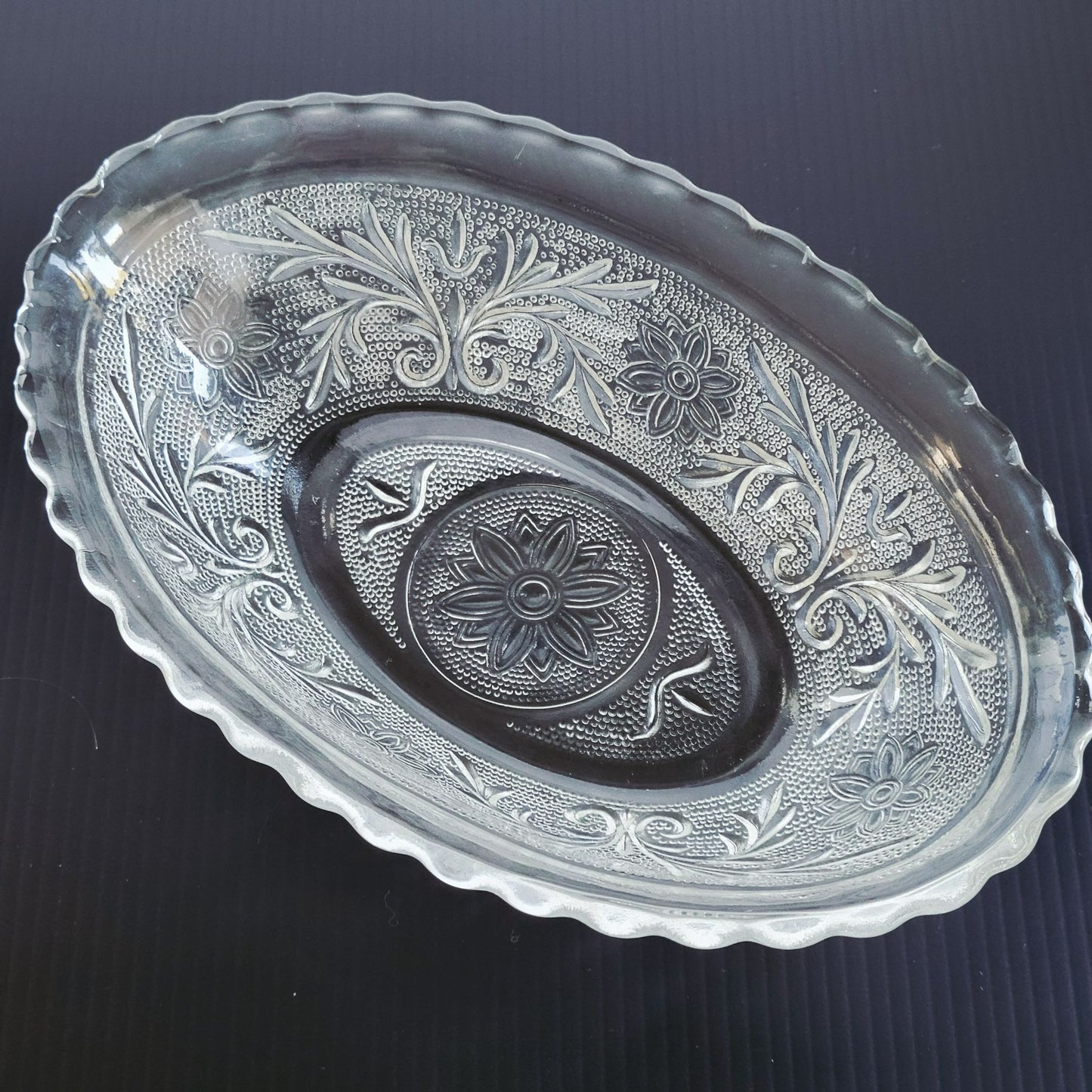 Anchor Hocking Sandwich Clear 8" Oval Serving Bowl, c.1940-60 USA