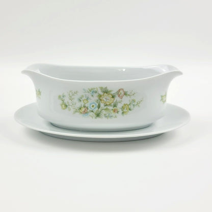Fashion Royale Ashley Gravy Boat & Underplate, Made in Japan