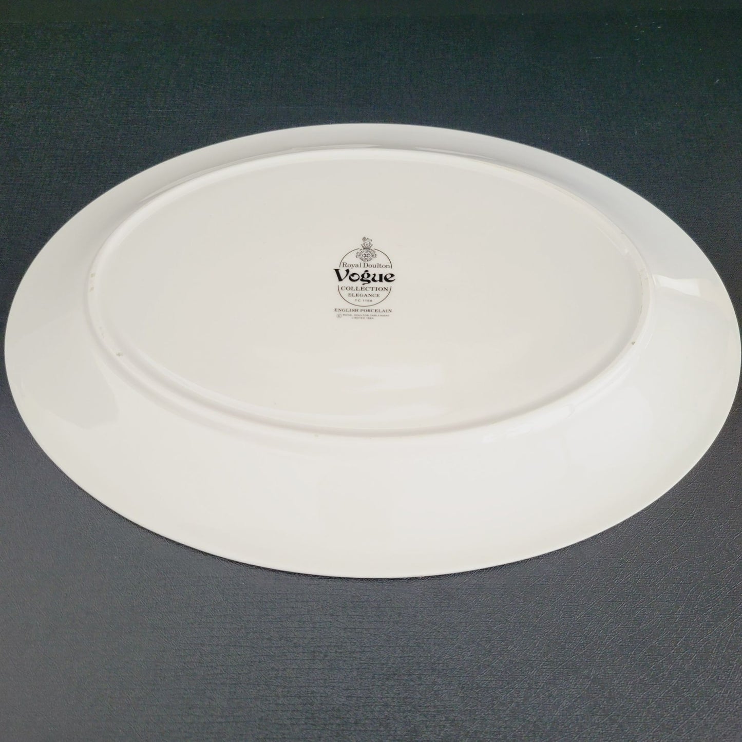 Royal Doulton Elegance 13" Serving Platter, c.1980s England