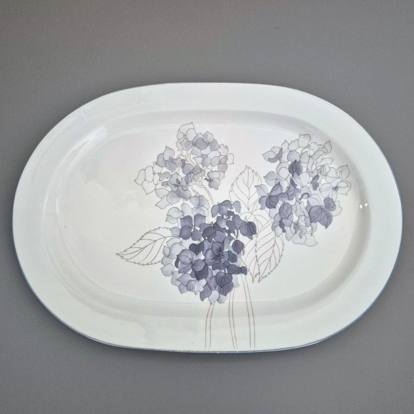 Block Spal "Hydrangea" 15" Oval Serving Platter, c.1982-91 Portugal