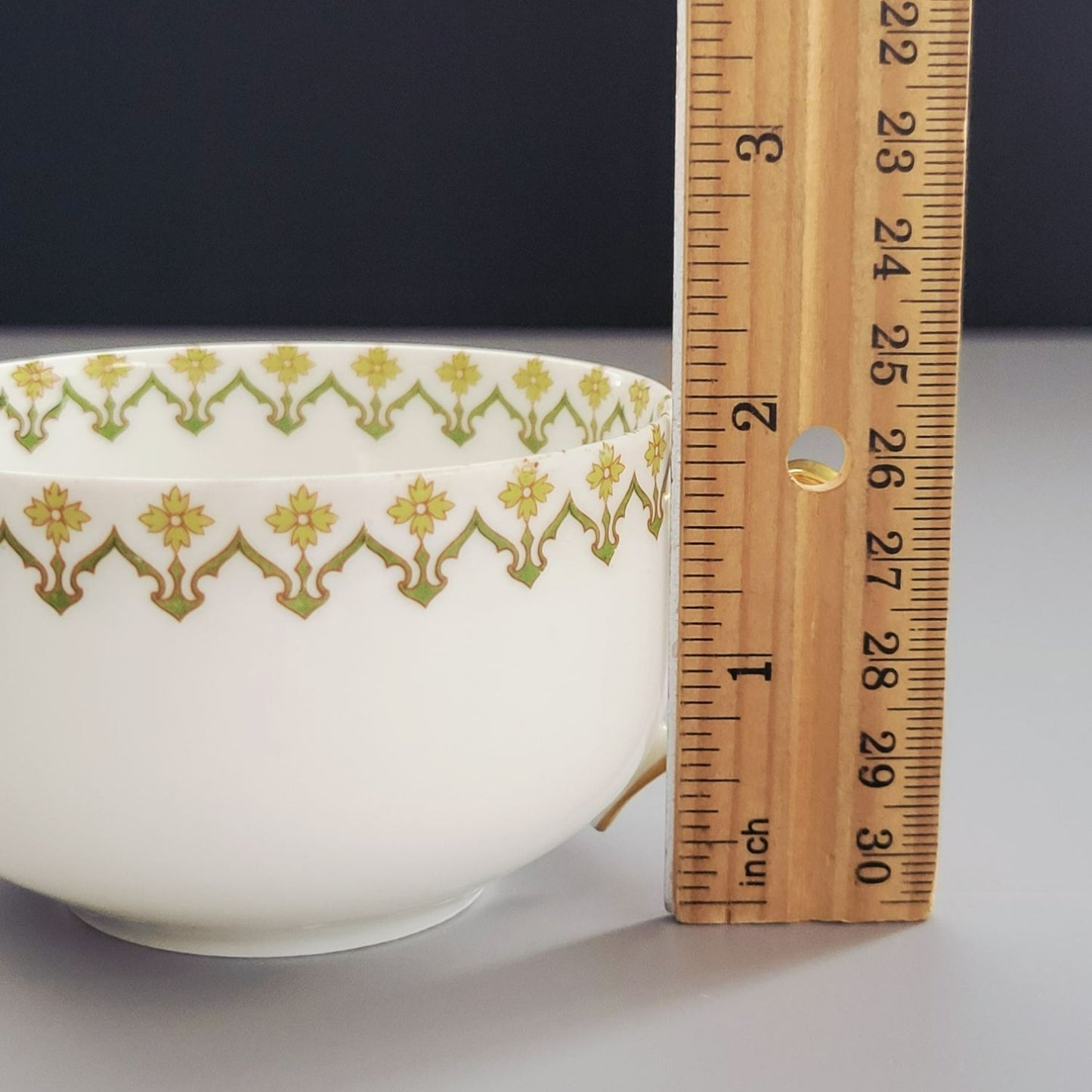 Haviland Teacup and Saucer, Schleiger 570d, c.1926-31 Limoges France