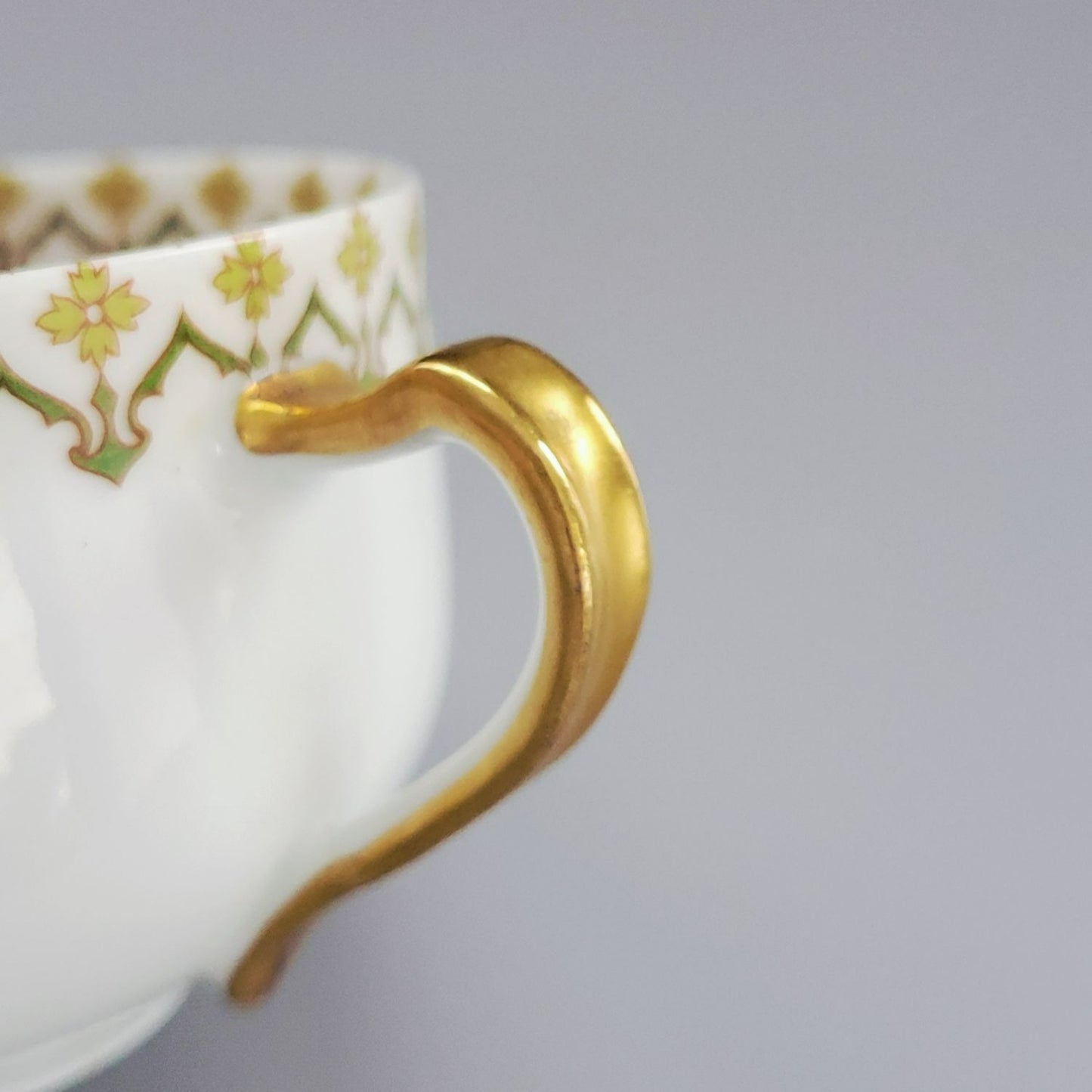 Haviland Teacup and Saucer, Schleiger 570d, c.1926-31 Limoges France